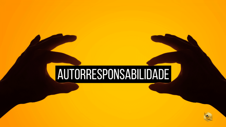 Na imagem: Duas mãos seguram uma faixa onde está escrito a palavra 'autorresponsabilidade'.